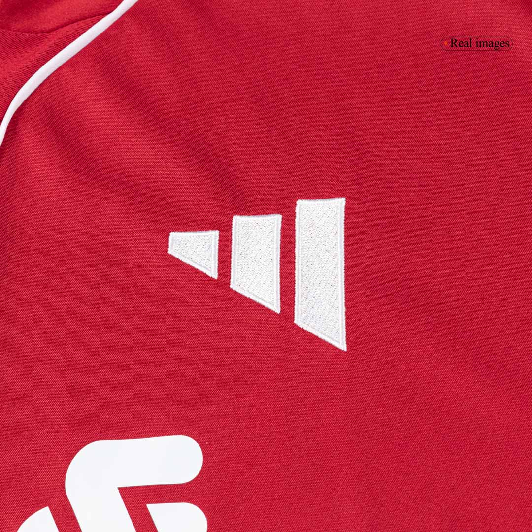 Conjunto Liverpool
2025/26 Primera Equipación