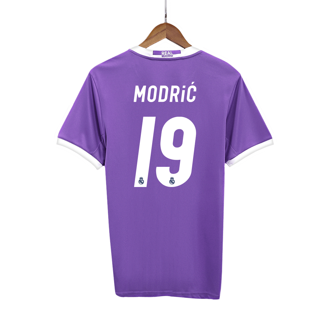 Camiseta Retro 2016/17 Modrić #19 Real Madrid