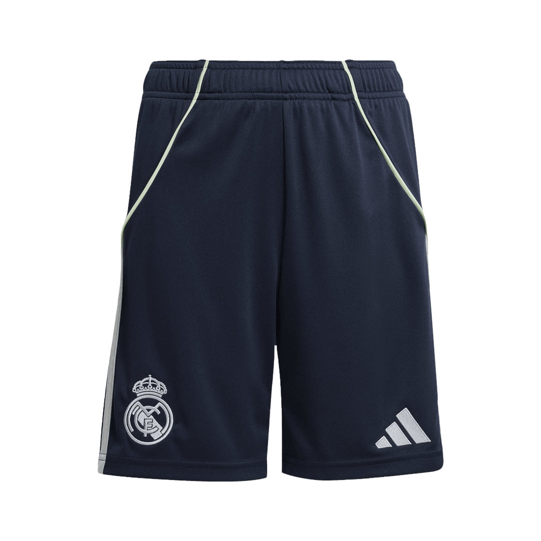 Conjunto Real Madrid
2025/26 Segunda Equipación