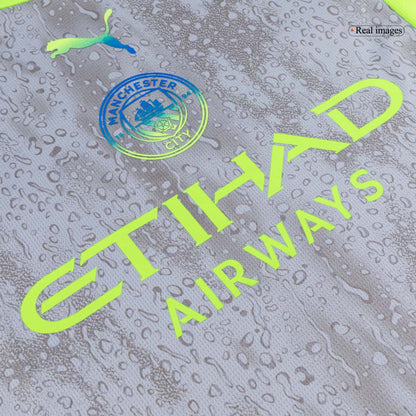 Conjunto Manchester City 
2025/26 Tercera Equipación