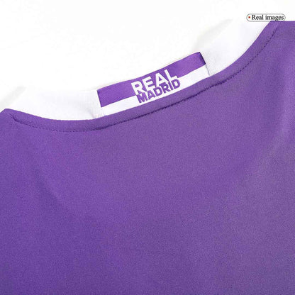 Retro 2016/17 Real Madrid Segunda Equipación