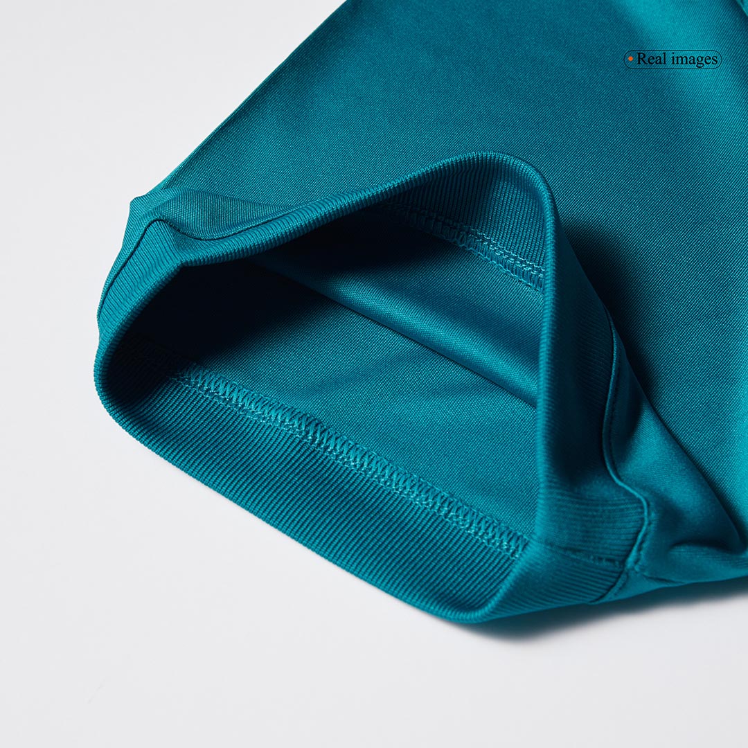 Retro 2017/18 Real Madrid Segunda Equipación