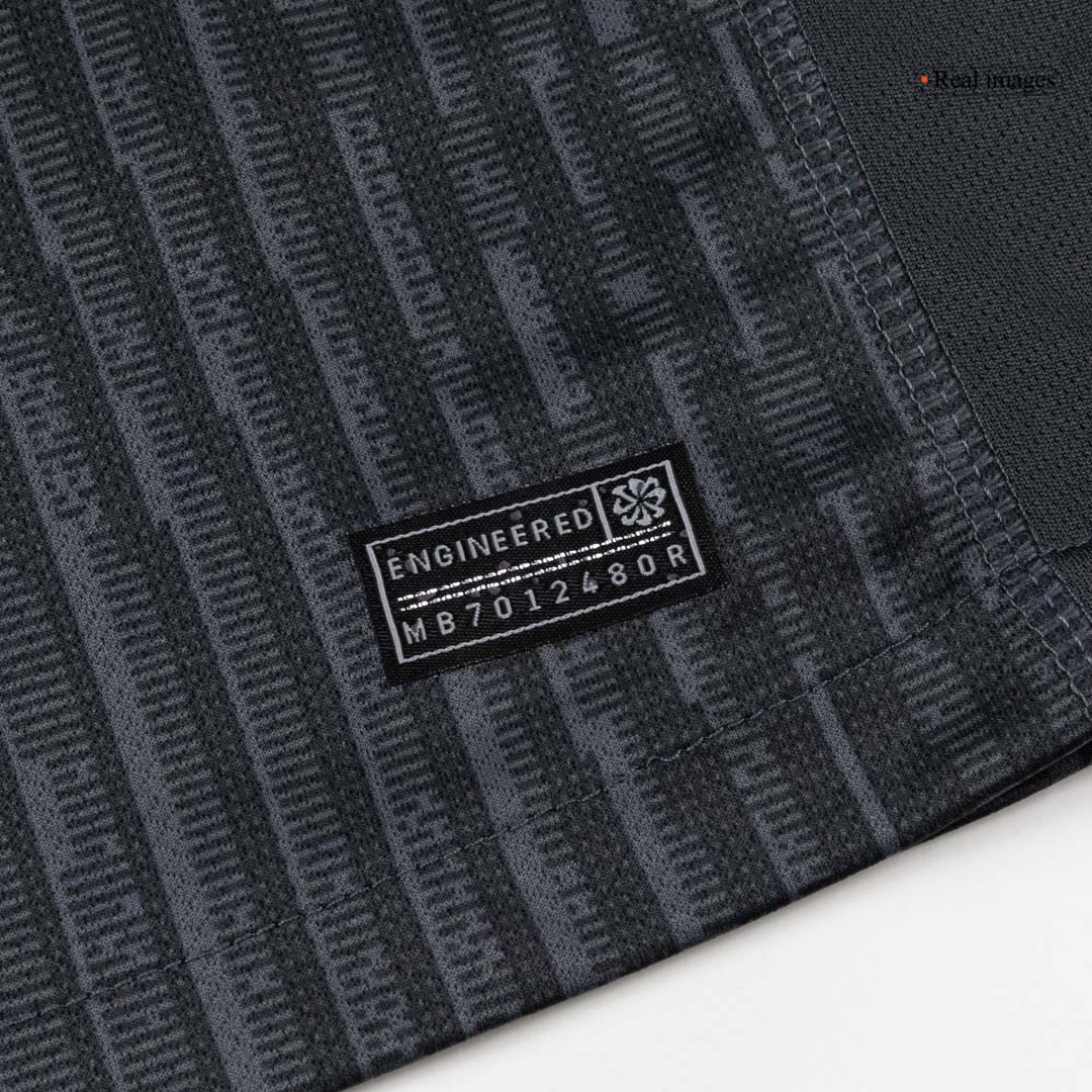 Conjunto PSG 
2025/26 Cuarta Equipación