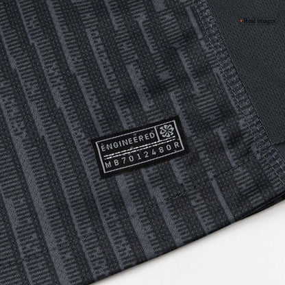 Conjunto PSG 
2025/26 Cuarta Equipación