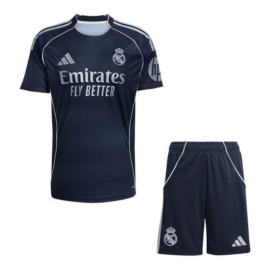 Conjunto Real Madrid 
2025/26 Segunda Equipación