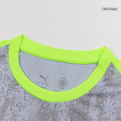 Conjunto Manchester City 
2025/26 Tercera Equipación