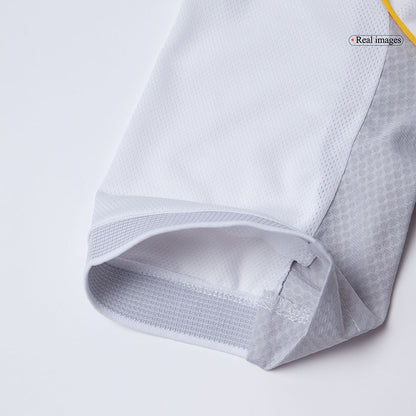 Camiseta Auténtica CAMAVINGA #6 Real Madrid 2025/26 Primera Equipación -Versión Jugador