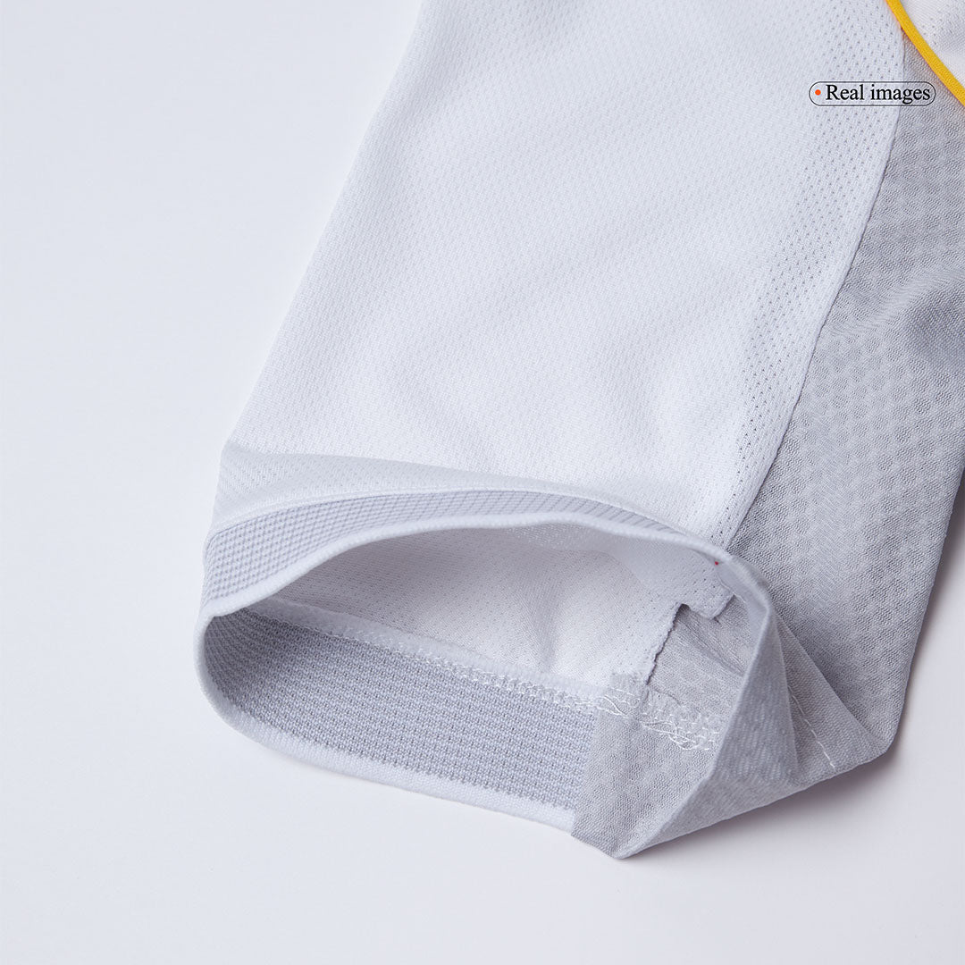 Camiseta Auténtica TCHOUAMENI #14 Real Madrid 2025/26 Primera Equipación -Versión Jugador