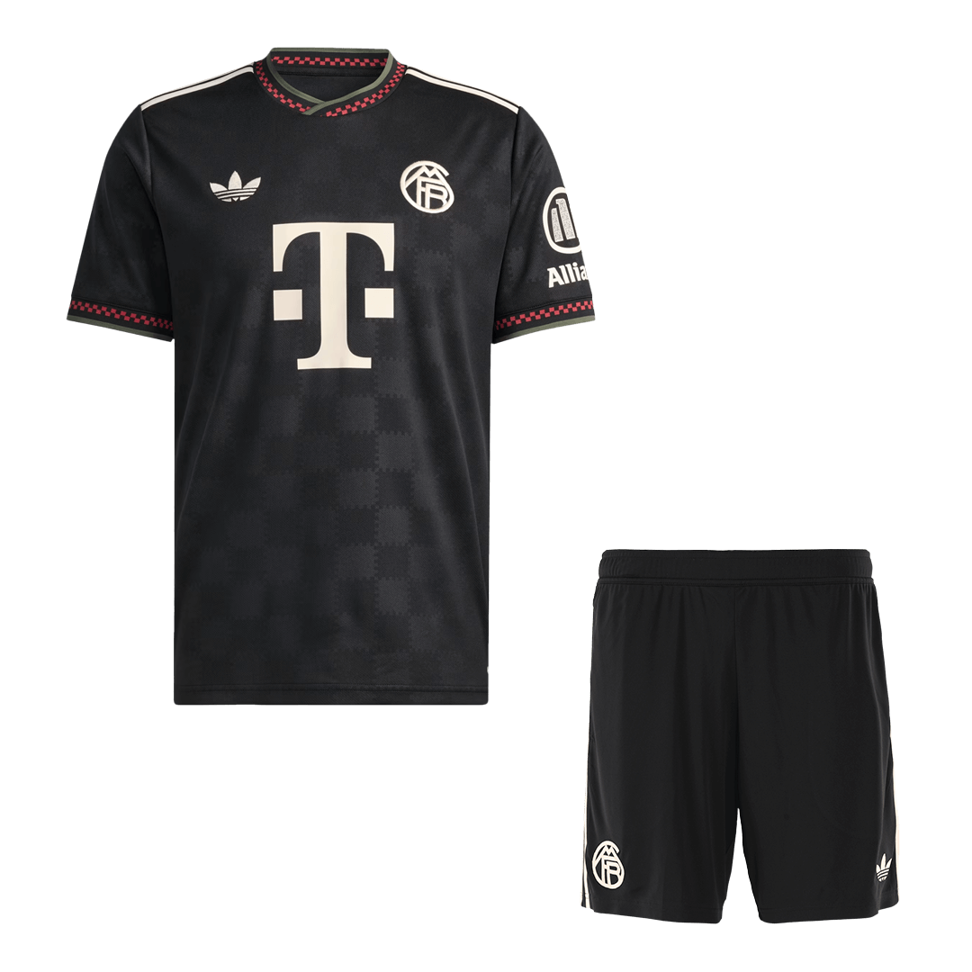 Conjunto Bayern Munich 
2025/26 Tercera Equipación