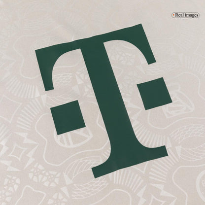 Conjunto Bayern Munich 
2025/26